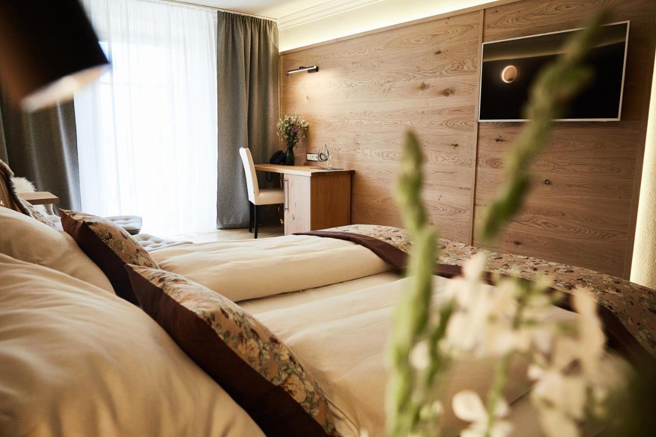 Wellness Natur Resort Gut Edermann ไทเซนดอร์ฟ ภายนอก รูปภาพ