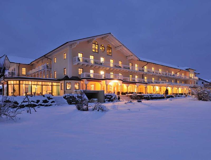 Wellness Natur Resort Gut Edermann ไทเซนดอร์ฟ ภายนอก รูปภาพ